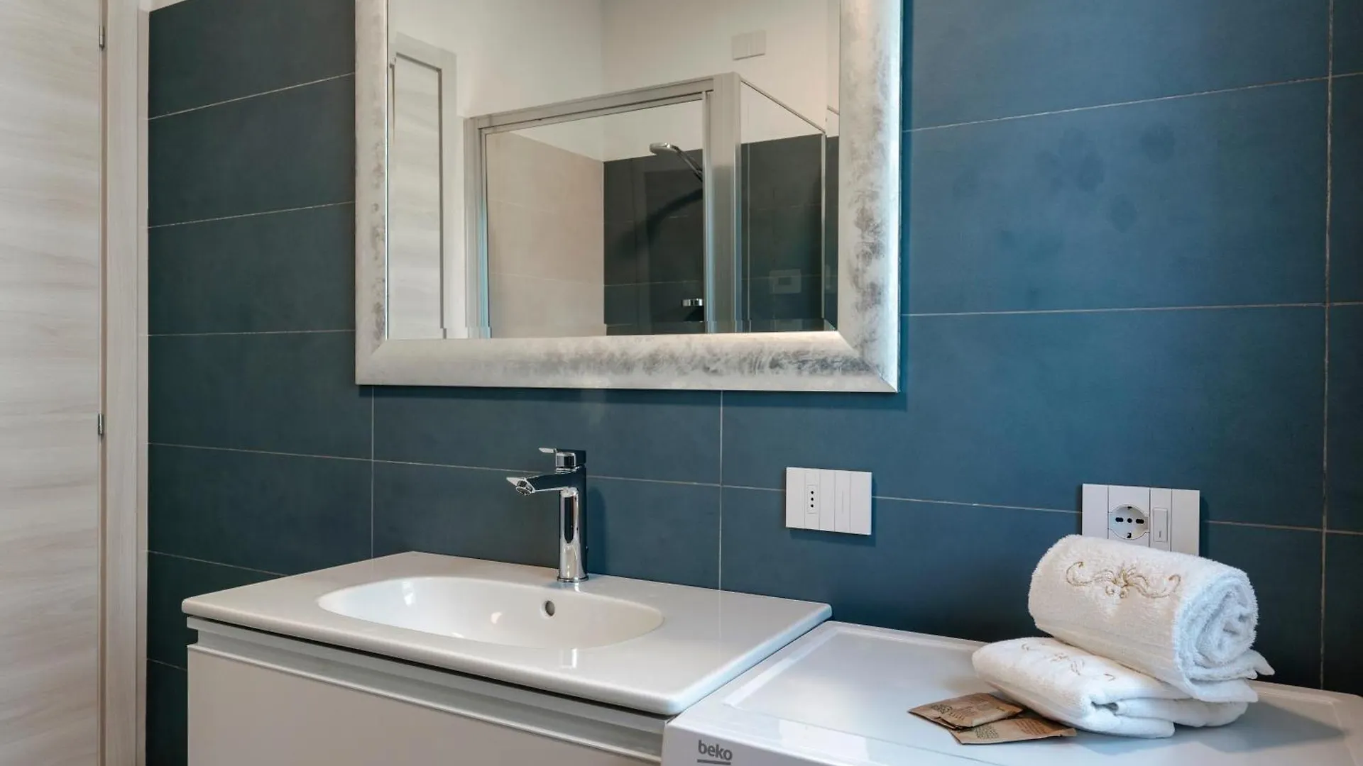 Malvezzi Apartments Desenzano del Garda 0*,